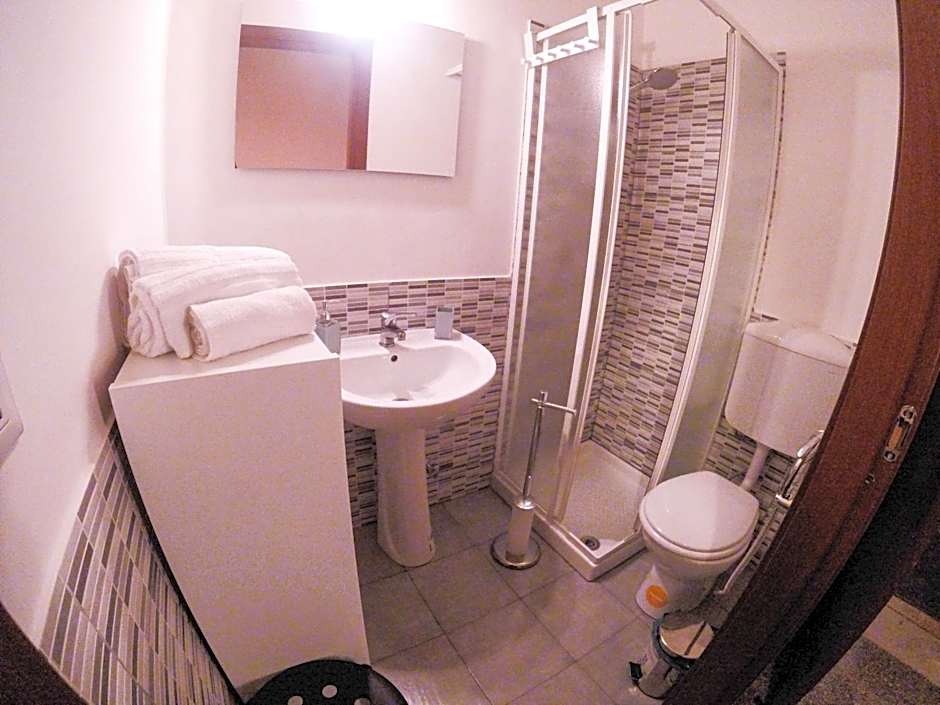 Tra L'Etna E Il Mare B&B