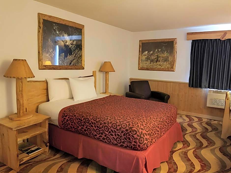 Sandpoint Inn