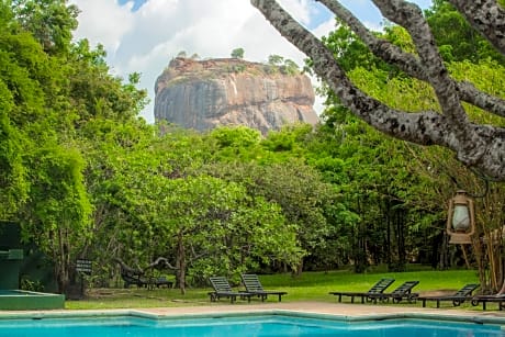 Sigiriya Village