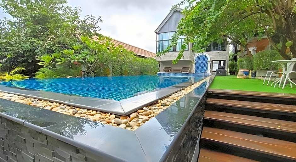 Aen Guy Boutique Hotel