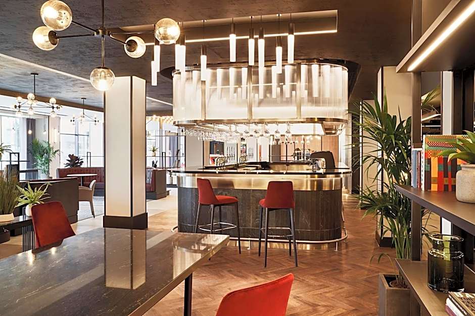 Radisson Red London Heathrow