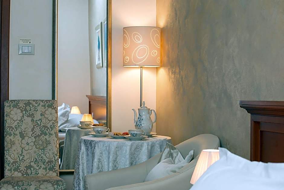 Royal Suites