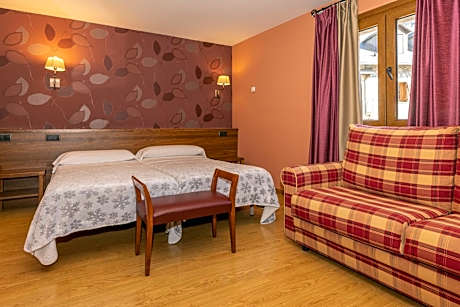 Quadruple Room with Balcony