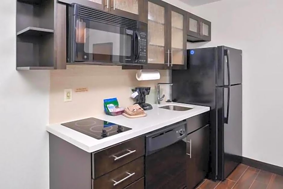 Candlewood Suites Beaumont Hotel By IHG