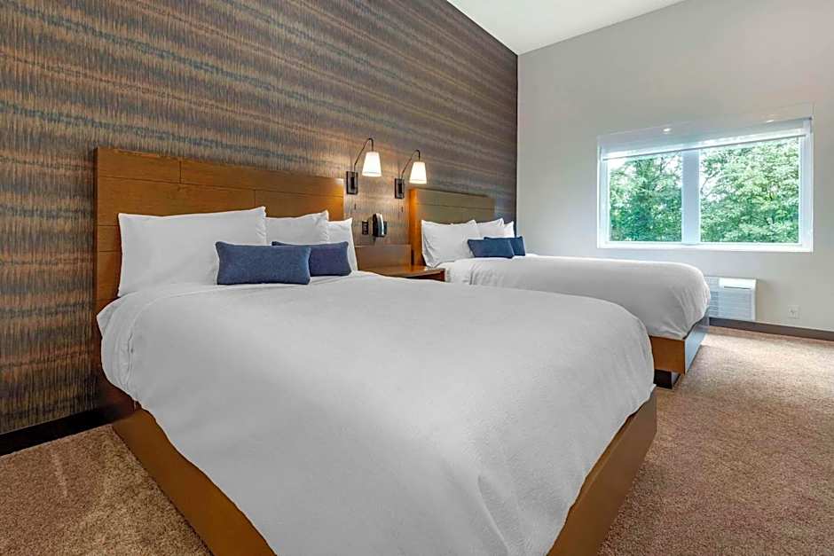 The Cranberry, Ascend Hotel Collection