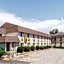 Super 8 by Wyndham Buffalo