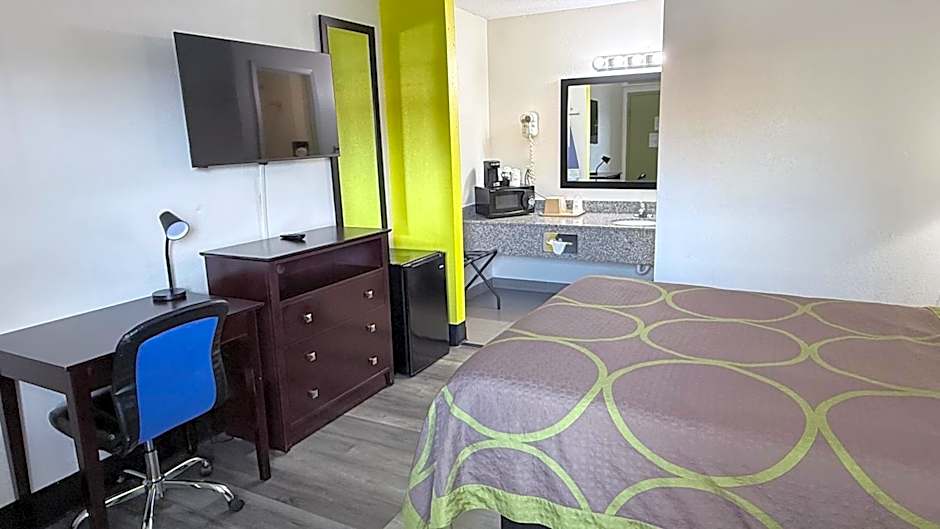 Super 8 by Wyndham Monticello AR