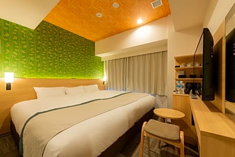 King Room with Private Bath