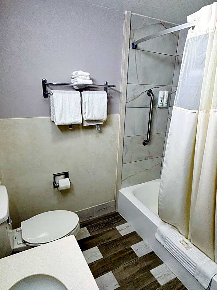 Quality Inn Raynham - Taunton