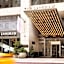 Langham Place, New York, Fifth Avenue