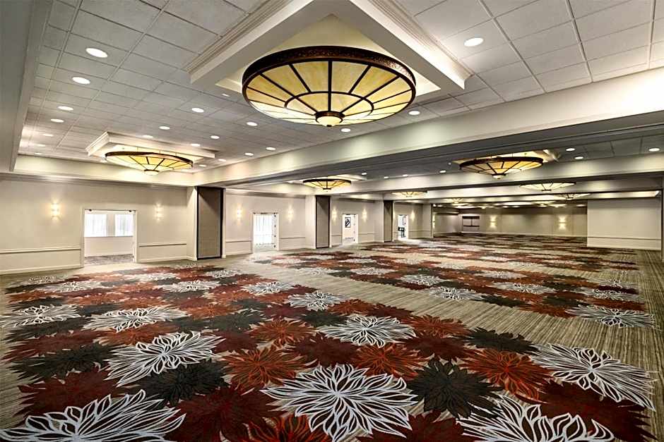 DoubleTree By Hilton Pittsburgh-Green Tree