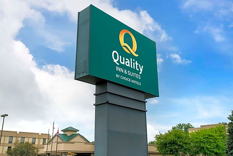 Quality Inn & Suites Monroe