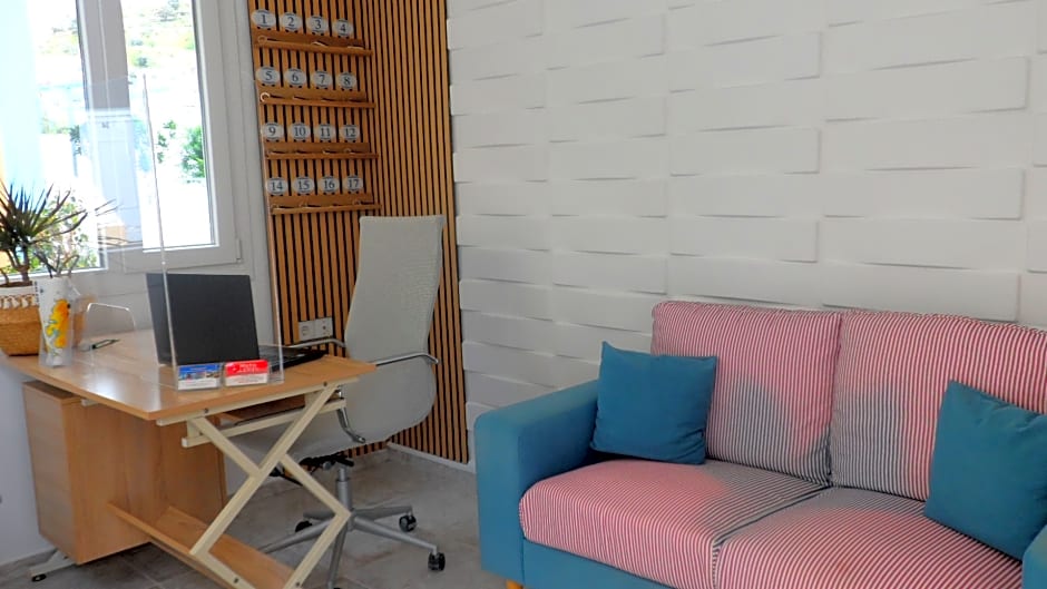 Papafotis Apartments & Suites