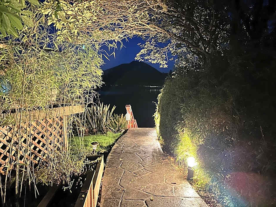 Private Room On Waterfront Property With Hot Tub & Firepit - Sea Esta