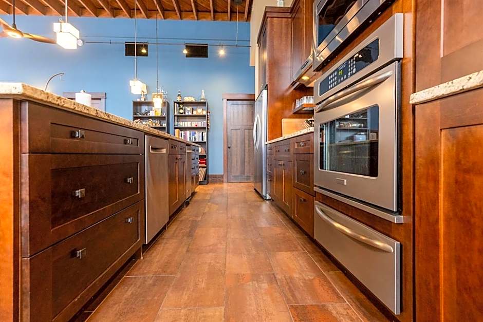 Luxurious 901 Condos by Fernie Central Reservations