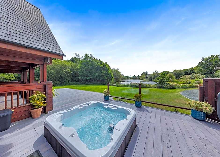 Anglesey Lakeside Lodges