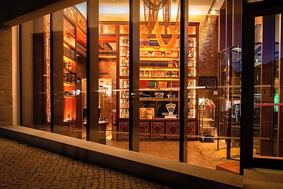 Wine & Books Lisboa Hotel