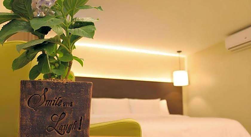 Top Star Hotel