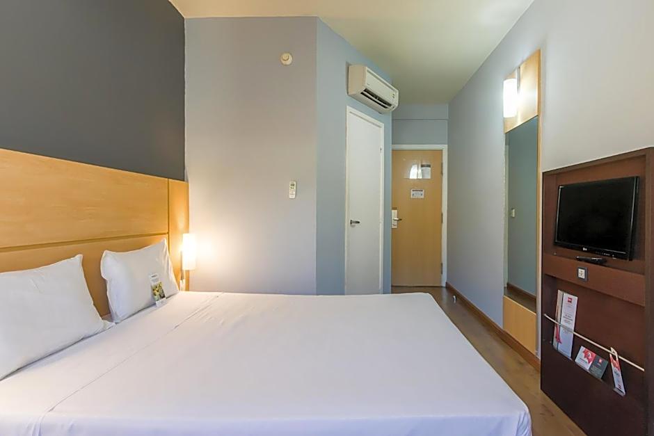 IBIS Barretos