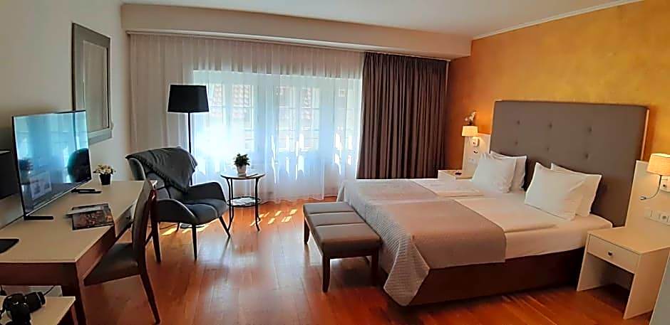 The Golden Wheel Boutique Hotel