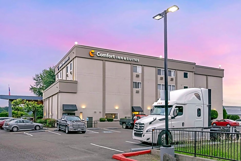 Comfort Inn & Suites Pacific - Auburn