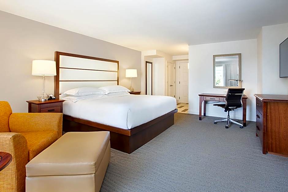 Hilton Naples