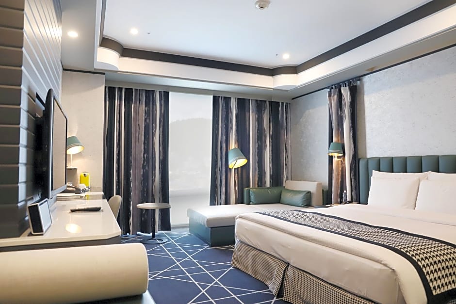 Grand Victoria Hotel