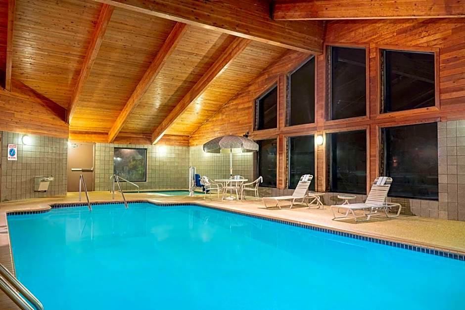 AmericInn by Wyndham Coon Rapids