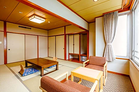 Japanese-style Room with 8 Tatami Non-Smoking (MAX 4 Adults)