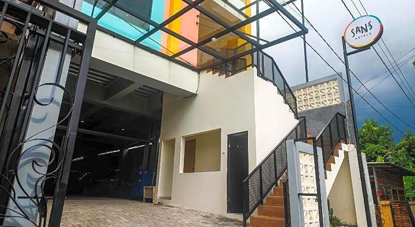 SANS Hotel Premiere Majapahit Semarang