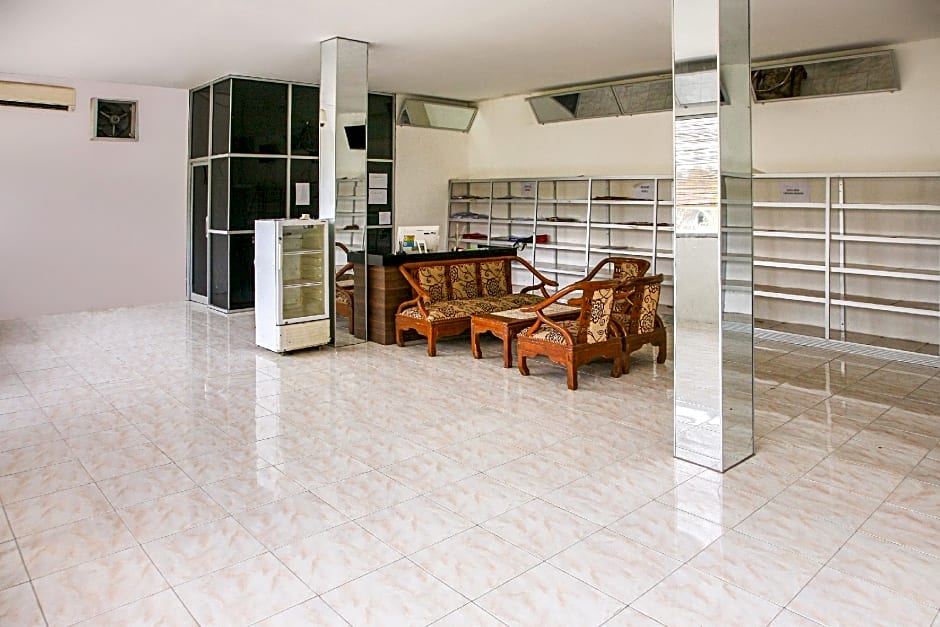 OYO 3438 Pasir Padi Inn