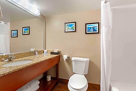 Queen Suite with Two Queen Beds - Non-Smoking