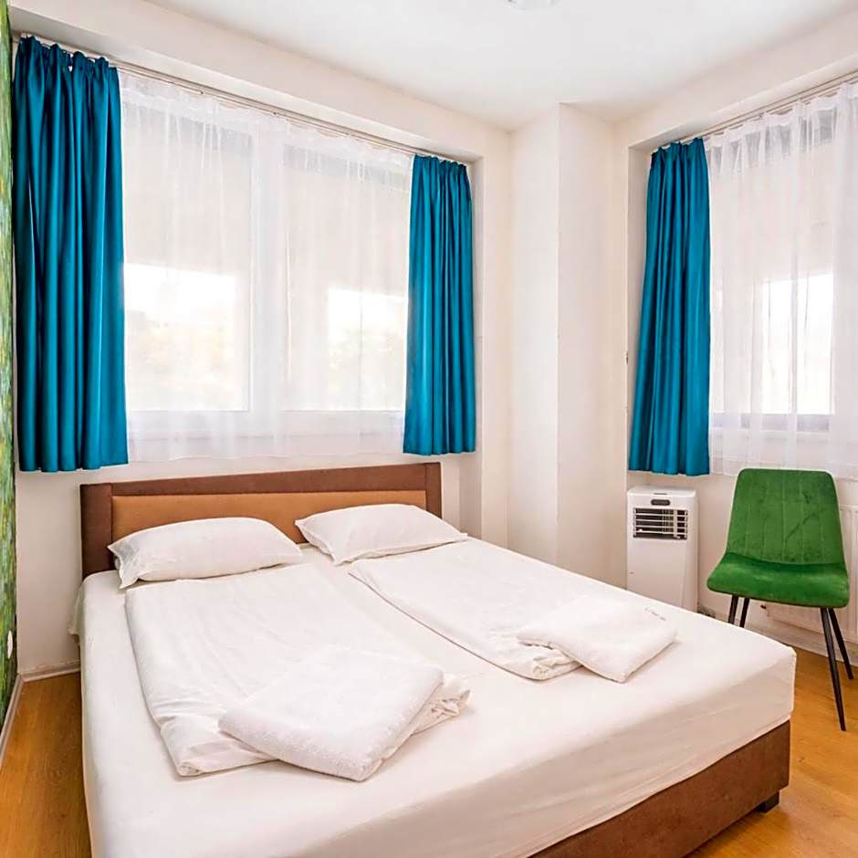 WOW City Hostel