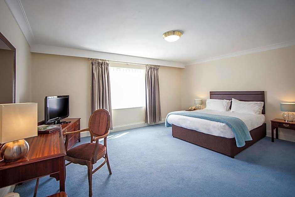 The Walnut Tree Hotel