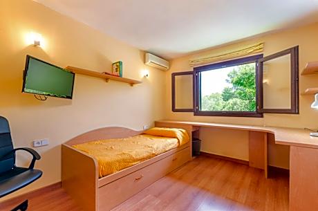 Three-Bedroom Townhouse