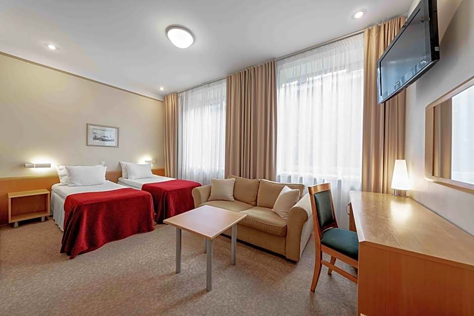 Photo 1 of 4 of Superior 2 Beds