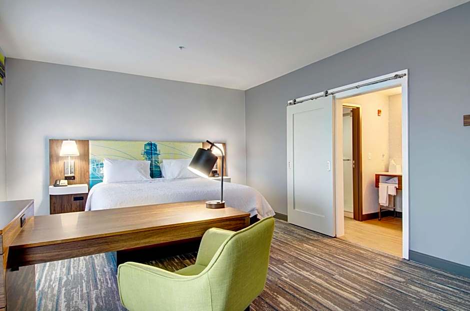 Hampton Inn By Hilton & Suites Portland, ME