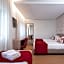 Essence Inn Marianos Hotel