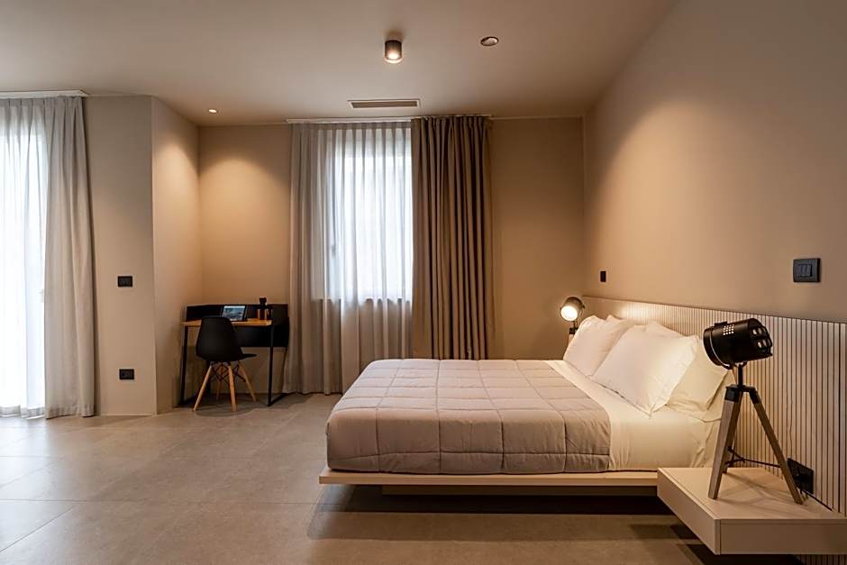 Amare Suite & Apartments