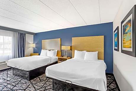 Queen Room with Two Queen Beds and Walk-In Shower - Non-Smoking