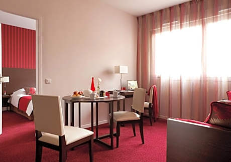 The Originals Residence KOSY appart'hôtels - Les Cèdres