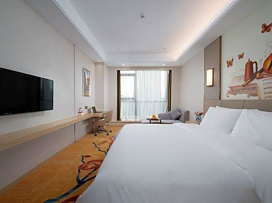 Vienna International Hotel (Xiangshan Bus East Station Store)