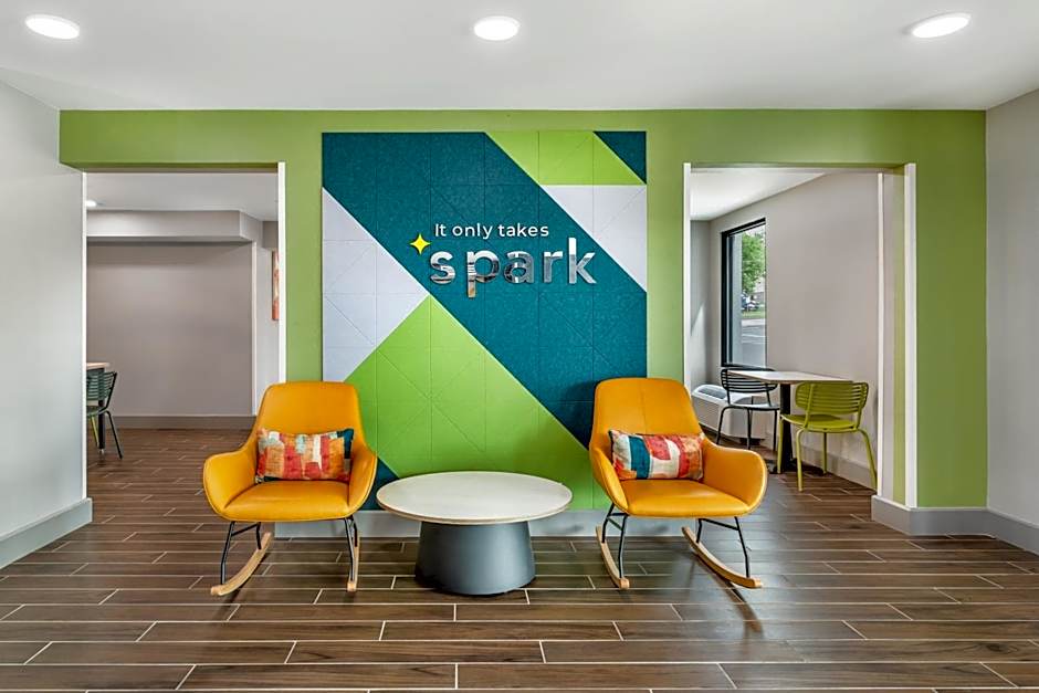 Spark by Hilton Knoxville North I-75