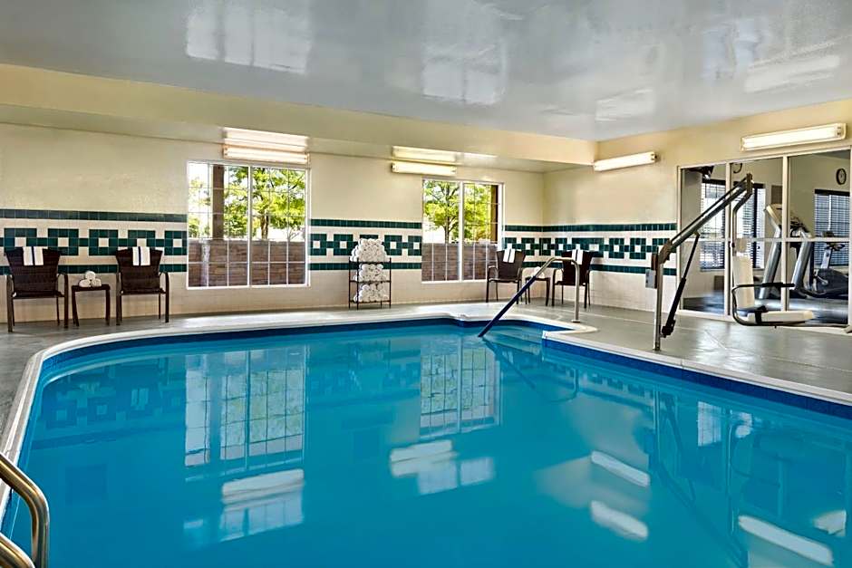 Country Inn & Suites by Radisson Romeoville I-55