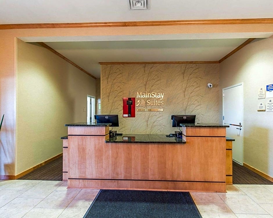MainStay Suites Sidney - Medical Center