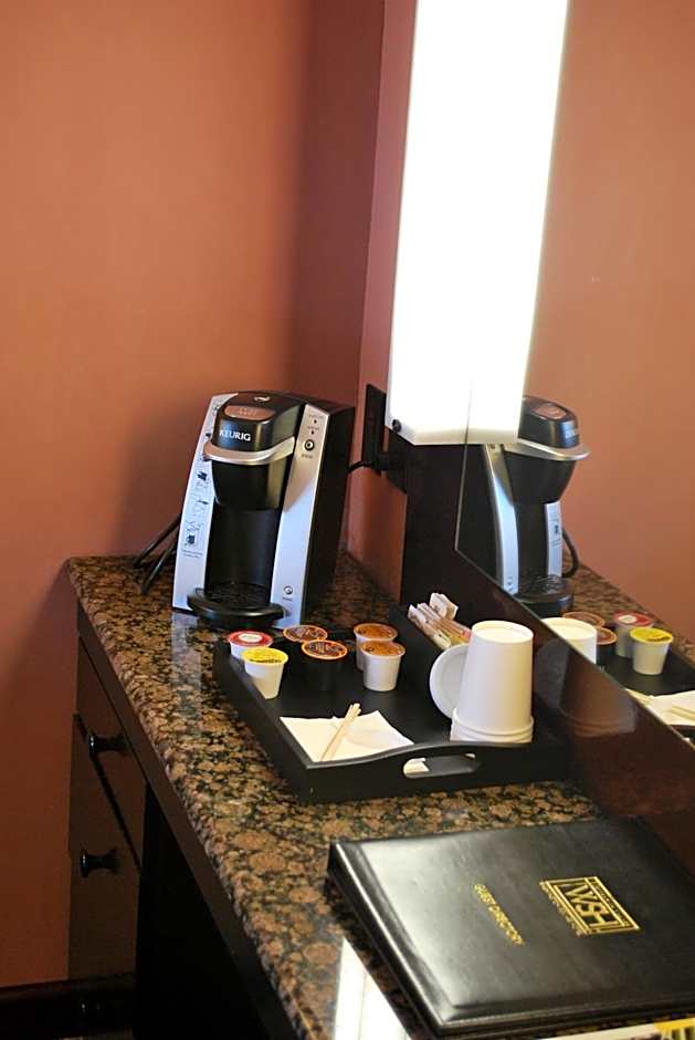 Washington Square Hotel