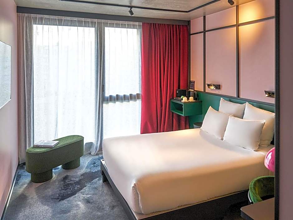 TRIBE Lyon Croix Rousse