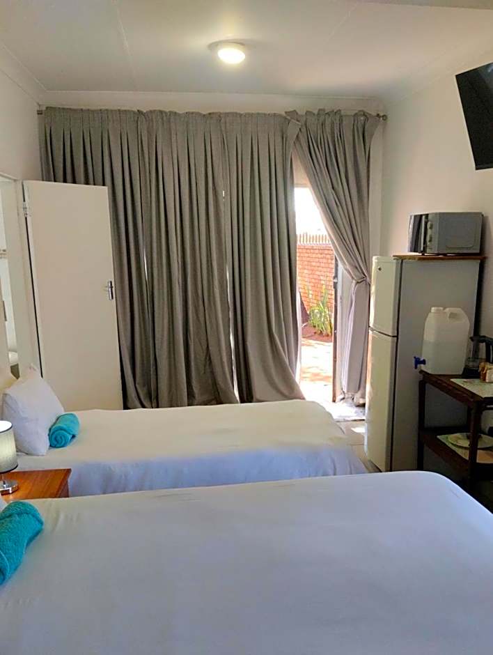 Woodpecker Guesthouse Middelburg Mpumalanga