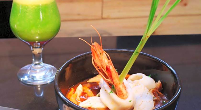 Hotel Neo Dipatiukur by ASTON