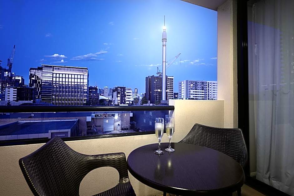 West End Central Apartments